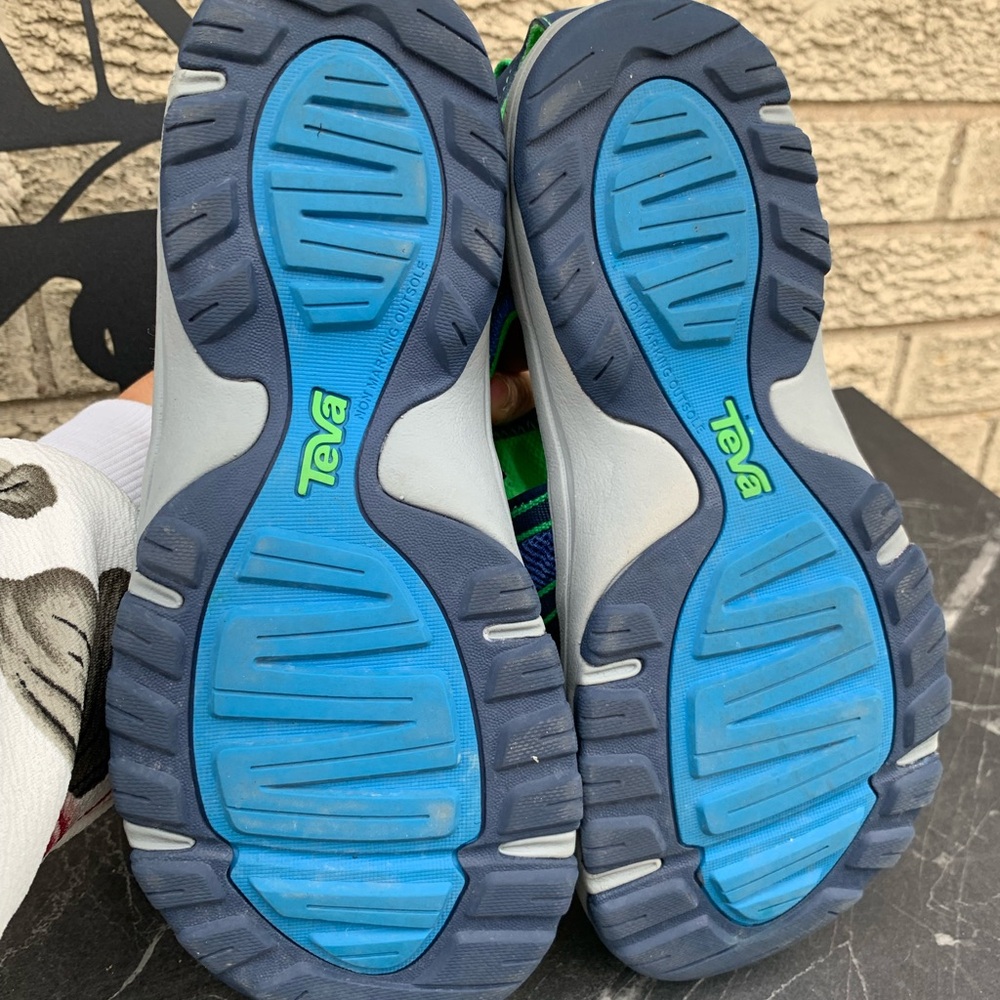 TEVA Manatee Sandals Youth Boys Size 4 Hiking Waterproof Outdoors Blue Green - Picture 6 of 8
